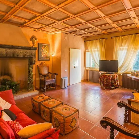 Anna Maria Villa Centobuchi