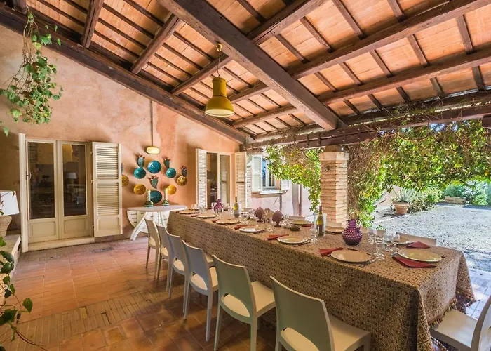 Anna Maria Βίλα *