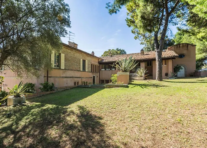 Βίλα Anna Maria *