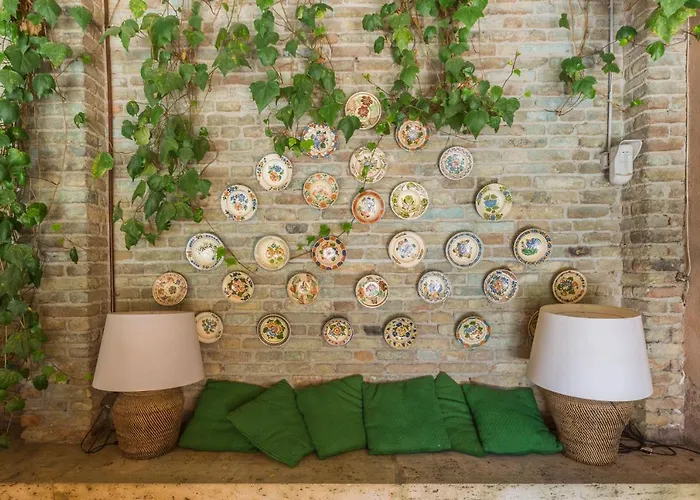 Anna Maria Βίλα *